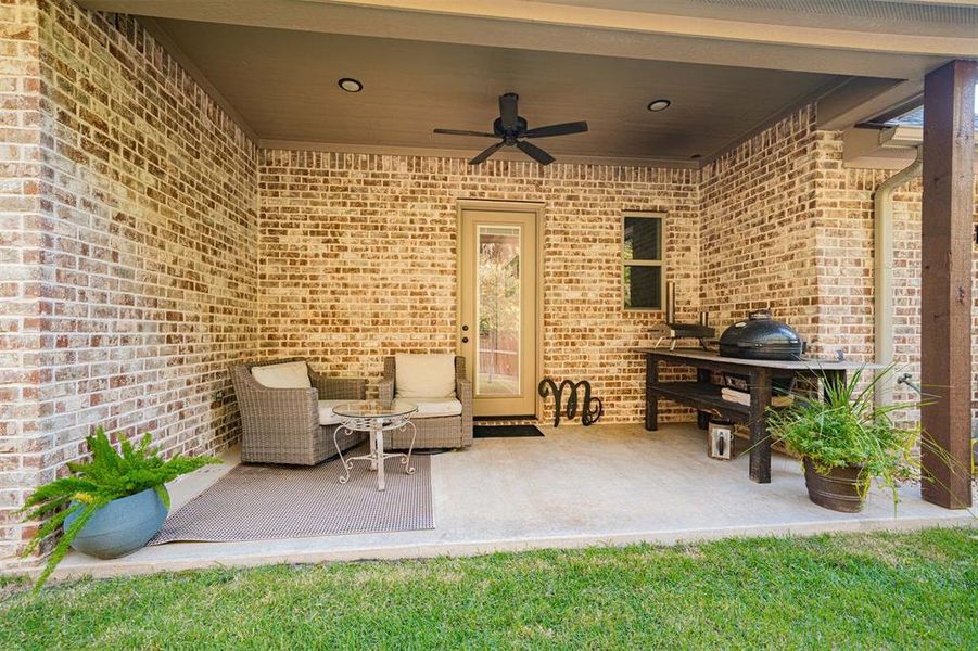 Furnished interior view inside a new home in , Longview (Image 4).
