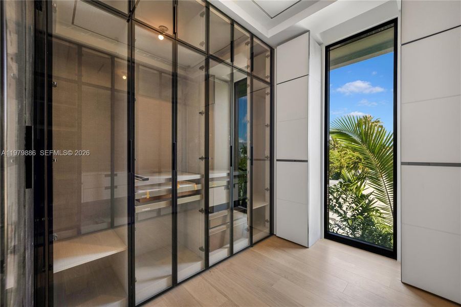 Image 40 of a home in .