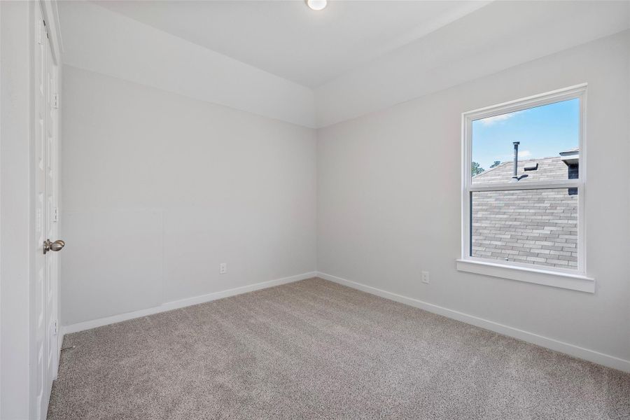 Spacious, unfurnished interior of a new home in Mostyn Springs, Magnolia (Image 27).