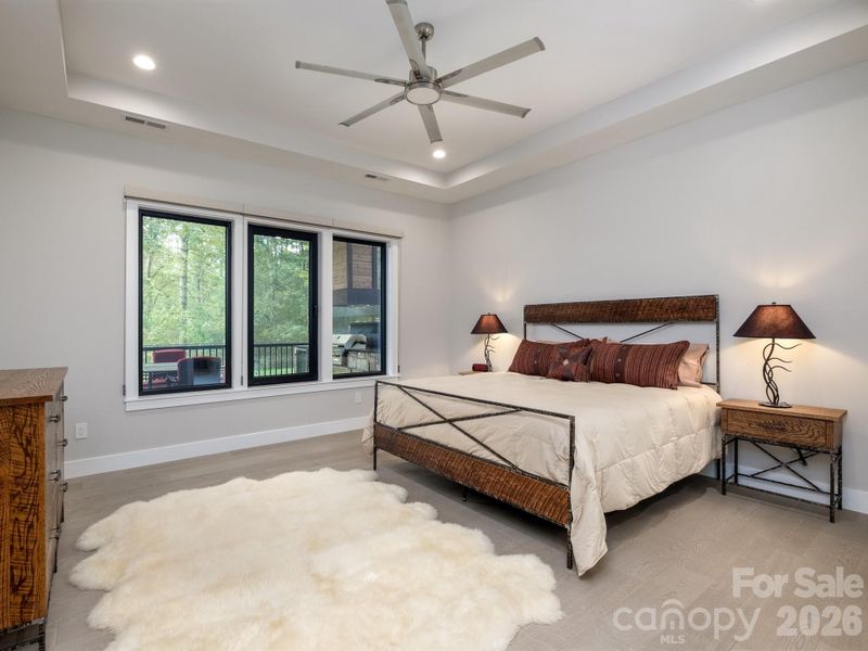 Spacious Primary suite