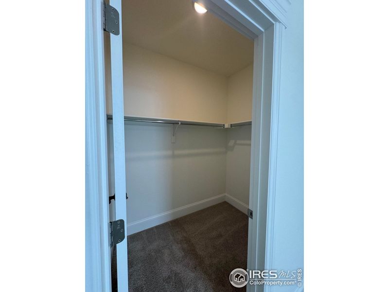 Spacious, unfurnished interior of a new home in Westerly, Erie (Image 24).