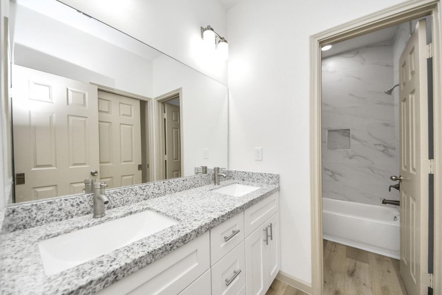 Image 16 of a home in .