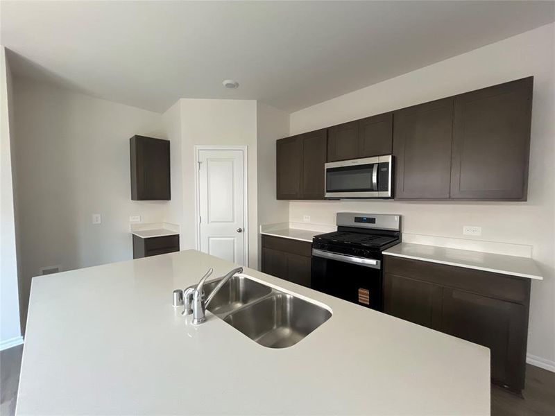 Furnished interior view inside a new home in Elevon, Lavon (Image 4).