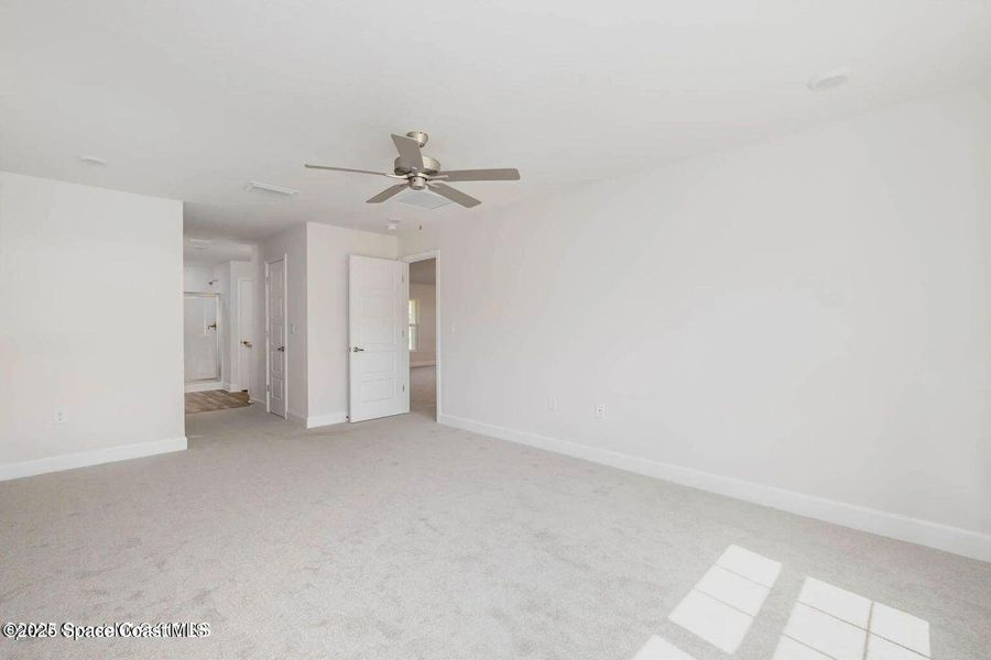 Spacious, unfurnished interior of a new home in Palm Bay, Palm Bay (Image 17).