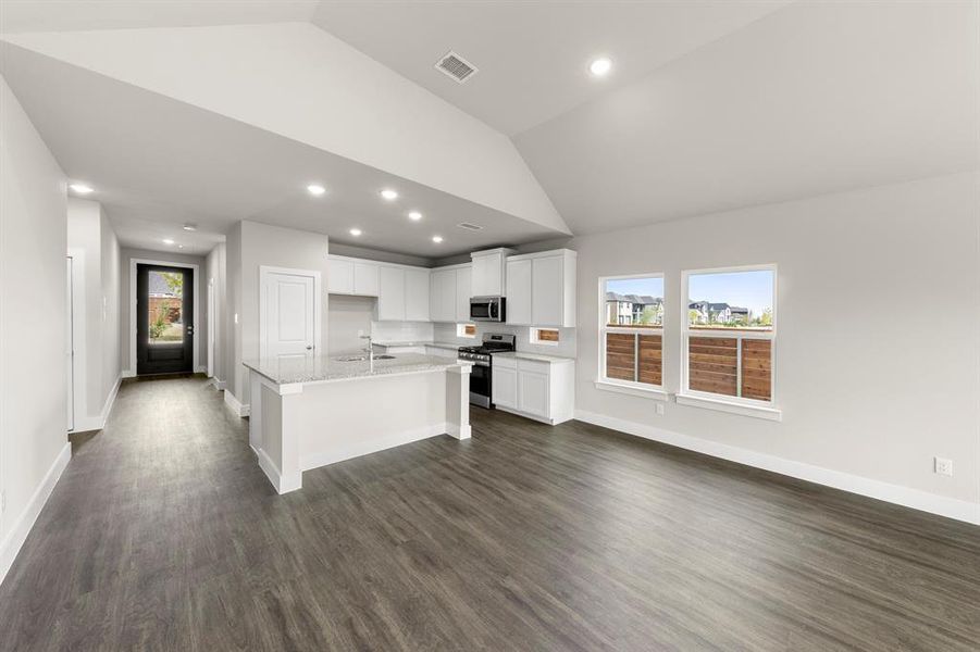 10. 1848 Jasmin - Dining