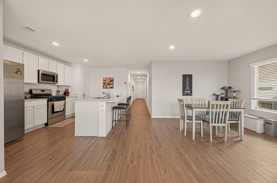 Furnished interior view inside a new home in , Baytown (Image 5).