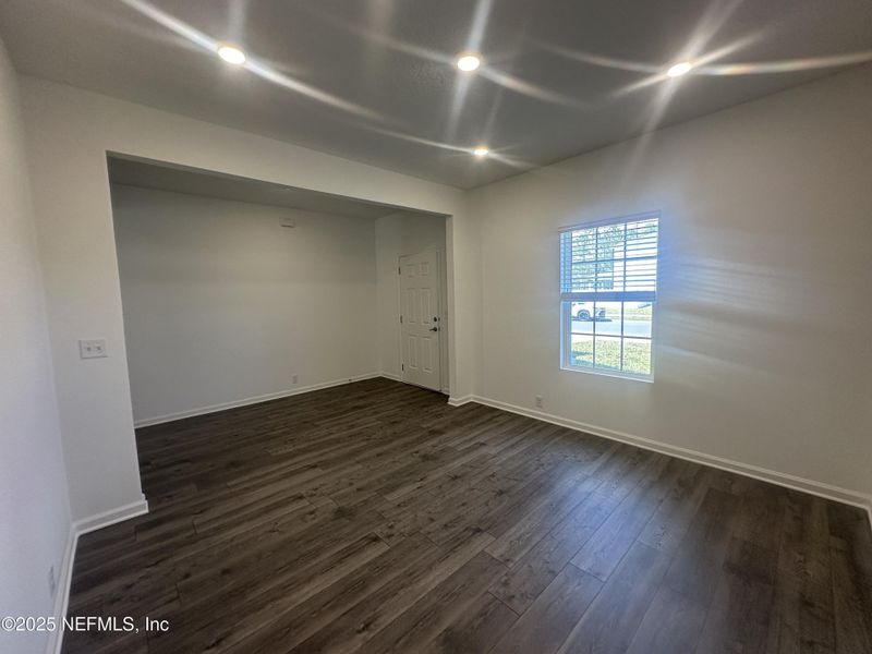 Spacious, unfurnished interior of a new home in Wilford Oaks, Orange Park (Image 17).