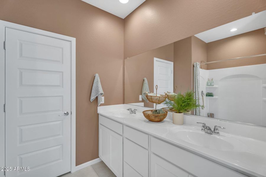 20-web-or-mls-Barrel Race-20 20-web-or-mls-Barrel Race-20