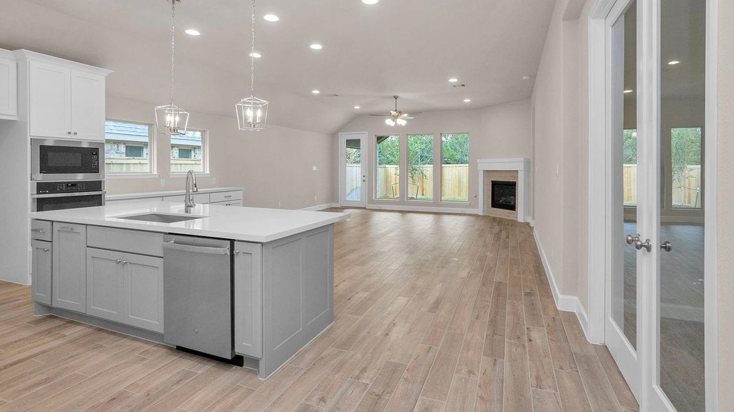 Furnished interior view inside a new home in Kresston 50', Magnolia (Image 4). Furnished interior view inside a new home in Kresston 50', Magnolia (Image 4).