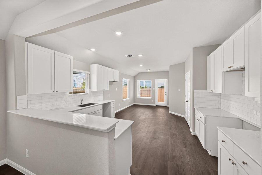 Furnished interior view inside a new home in Ridgeland Hills, Willis (Image 5).