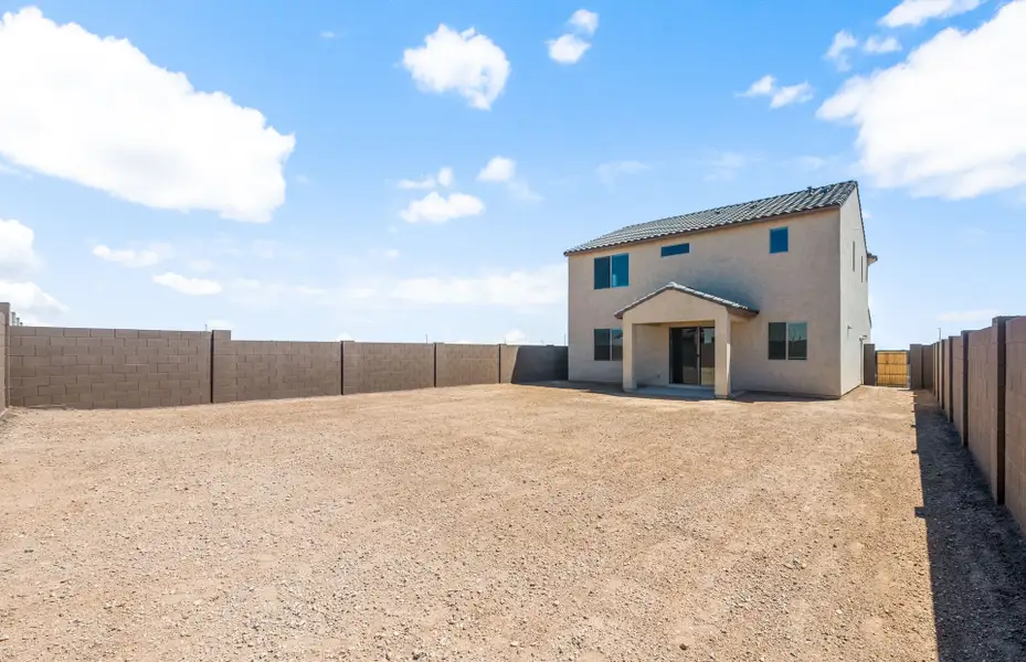 Exterior details and patio area of a home in Soleo, San Tan Valley (Image 3).