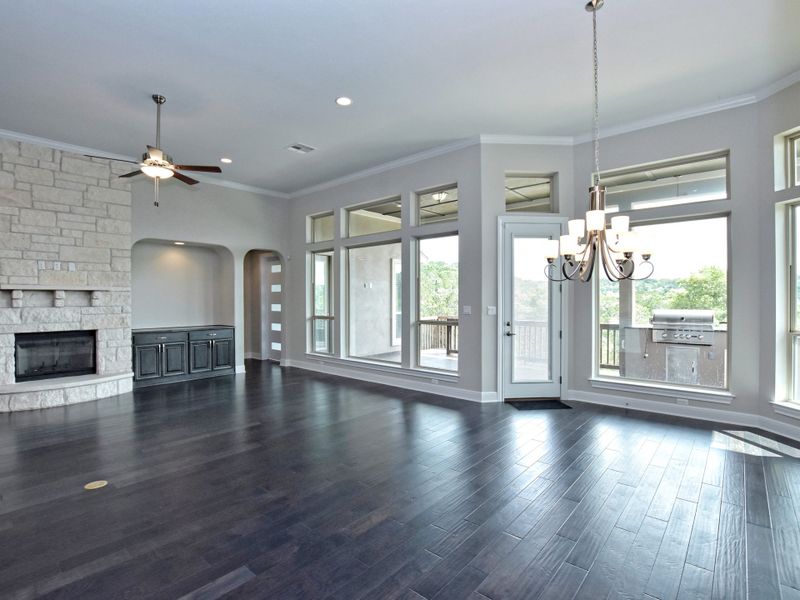 Representative unfurnished interior of a home built from the San Simeon II by Giddens Homes in Clearwater Ranch, Liberty Hill (Image 78).