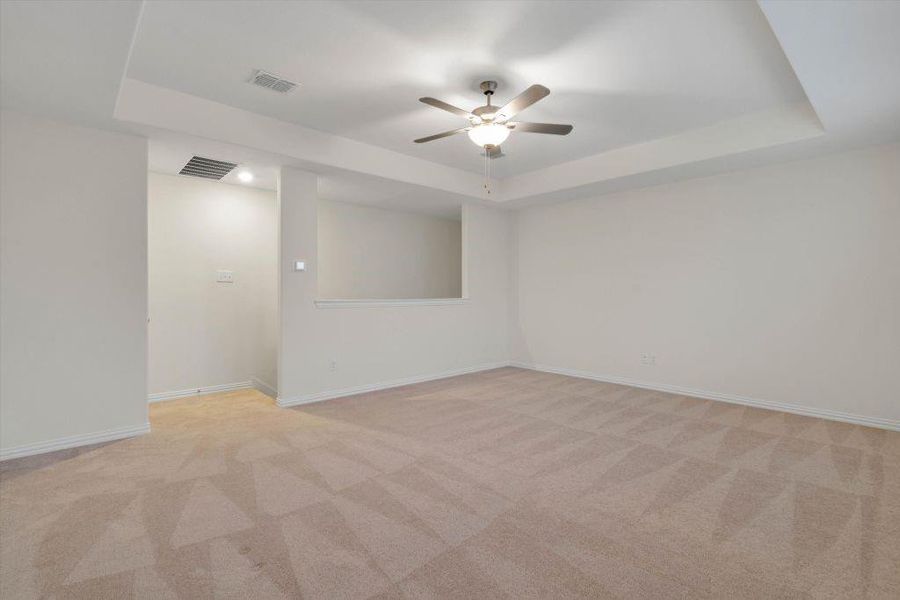 Spacious, unfurnished interior of a new home in , Anna (Image 35).