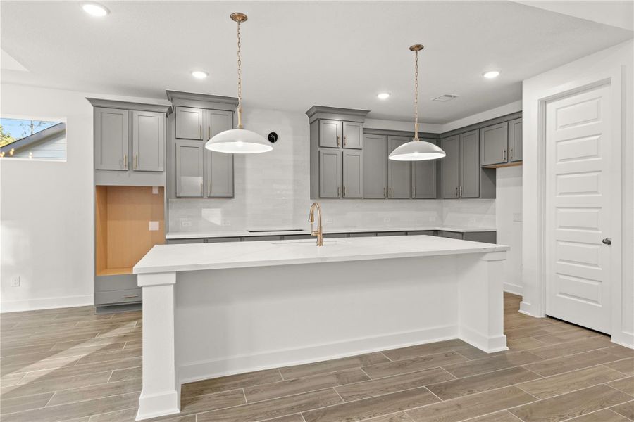 Representative image. Features, specifications, selections and colors may vary. Representative image. Features, specifications, selections and colors may vary.