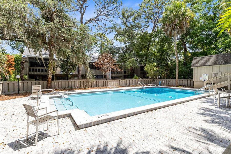 Community amenities in , Longwood (Image 24).