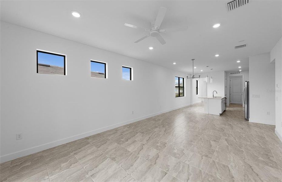 Spacious, unfurnished interior of a new home in , Lakewood Ranch (Image 20). Spacious, unfurnished interior of a new home in , Lakewood Ranch (Image 20).