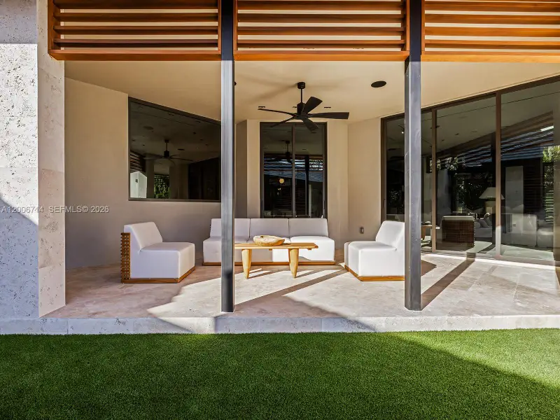 Exterior details and patio area of a home in , Pinecrest (Image 22).