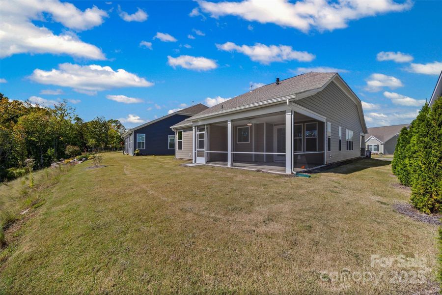 Exterior details and patio area of a home in Handsmill on Lake Wylie, York (Image 3).