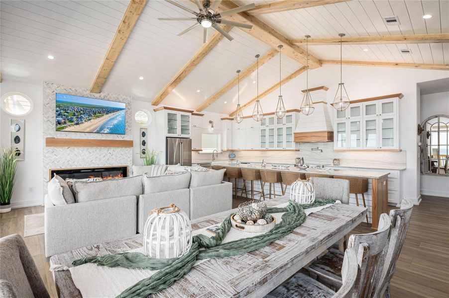 Furnished interior view inside a new home in , Bolivar Peninsula (Image 33).