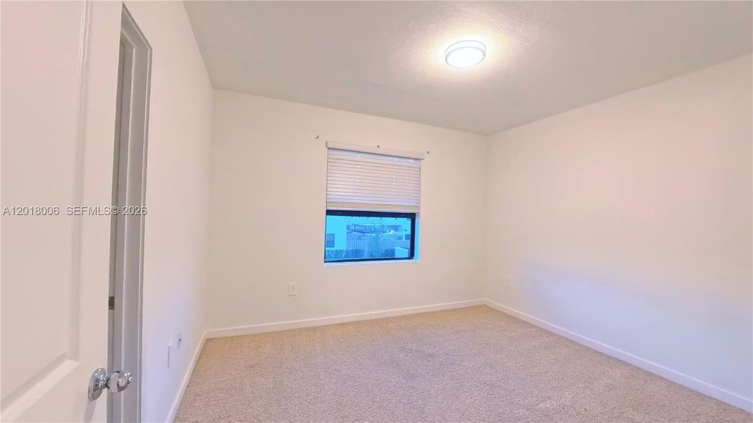 Spacious, unfurnished interior of a new home in , Florida City (Image 39).