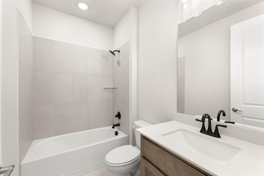 05. 2704 Andesite - 2ND Bath 05. 2704 Andesite - 2ND Bath