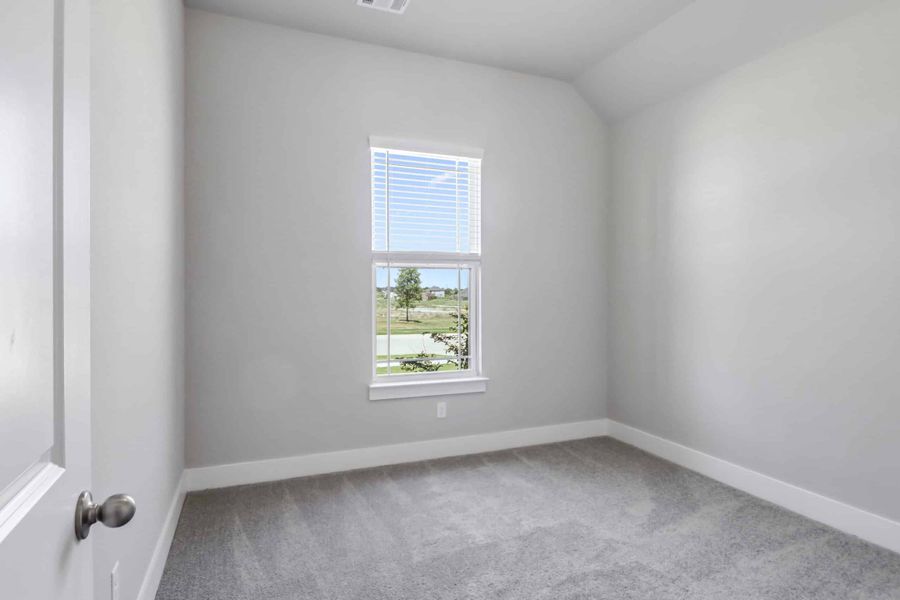 Representative unfurnished interior of a home built from the The Teton by Lillian Custom Homes in Polo Ridge, Heath (Image 20).