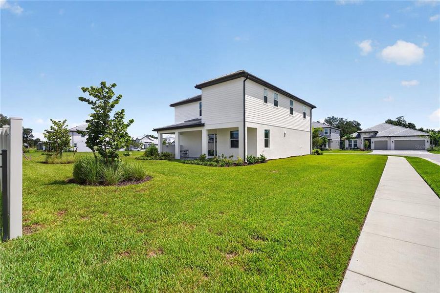 Exterior details and patio area of a home in , Sarasota (Image 30).