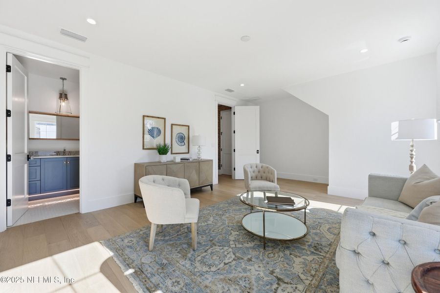 Furnished interior view inside a new home in , Ponte Vedra (Image 79).