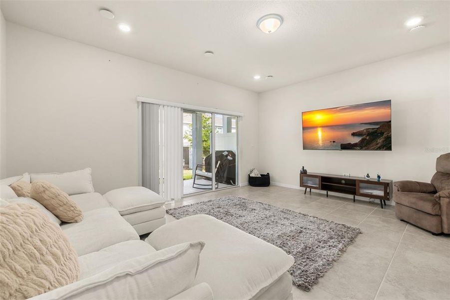 Furnished interior view inside a new home in , Davenport (Image 28).