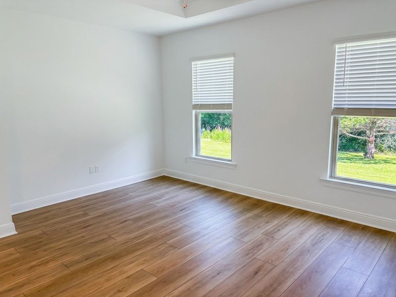 Spacious, unfurnished interior of a new home in Young Oaks, Crestview (Image 15).
