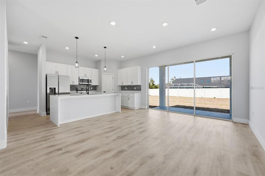 Spacious, unfurnished interior of a new home in , Ocala (Image 26).