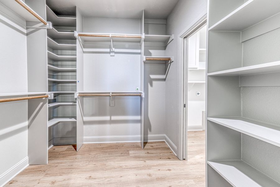 Representative unfurnished interior of a home built from the Lucas by Zeal Home Builders in Echo Grove, Poolville (Image 113).