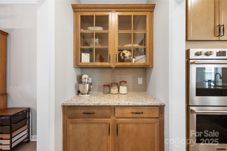 Butler's pantry and a huge walk-in pantry. Butler's pantry and a huge walk-in pantry.