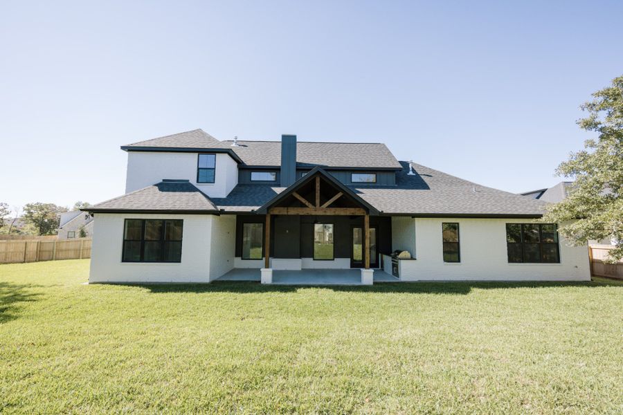 Representative exterior details of a home built from the The Elizabeth II by Reece Homes in Pebble Creek, College Station (Image 32). Representative exterior details of a home built from the The Elizabeth II by Reece Homes in Pebble Creek, College Station (Image 32).