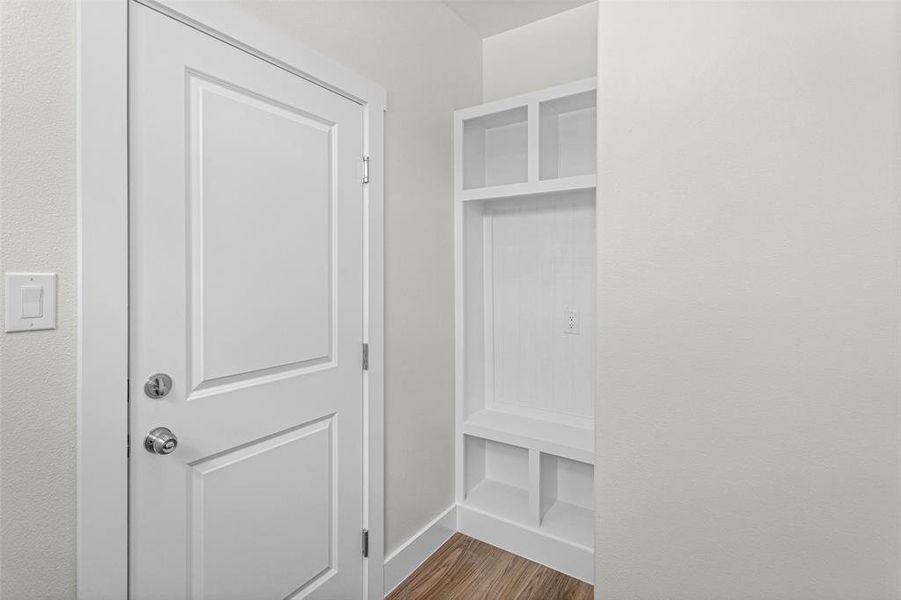 Spacious, unfurnished interior of a new home in , Granbury (Image 28).