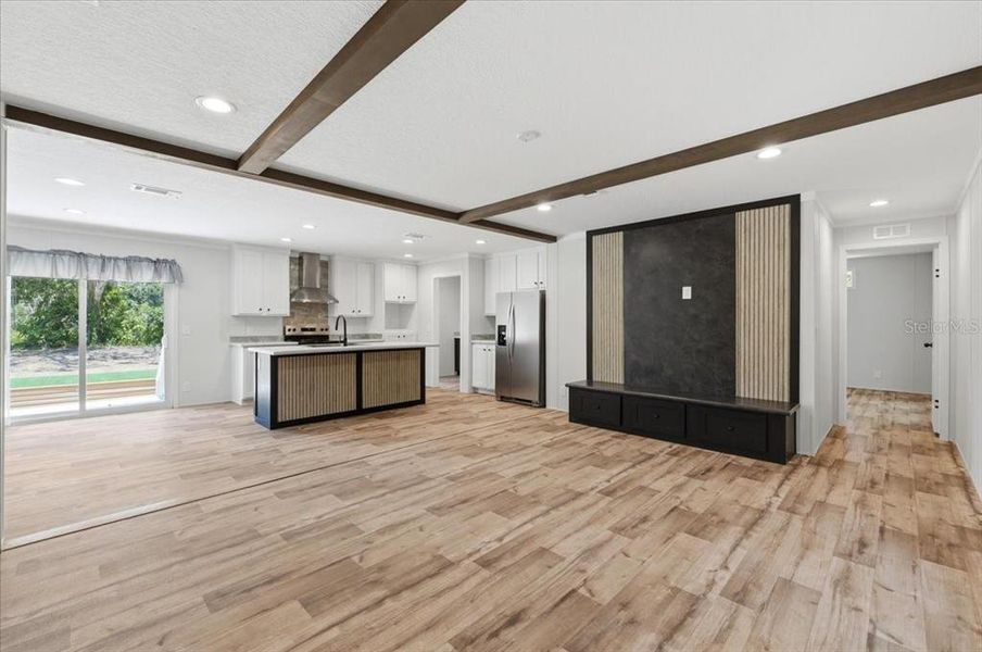 Image 50 of a home in .