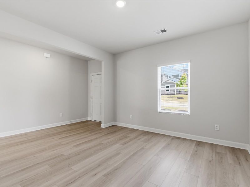 Spacious, unfurnished interior of a new home in Wexford Park, Fountain Inn (Image 13). Spacious, unfurnished interior of a new home in Wexford Park, Fountain Inn (Image 13).