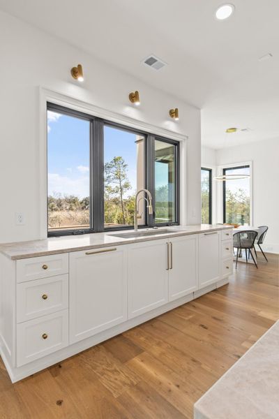 Furnished interior view inside a new home in , Charleston (Image 77).
