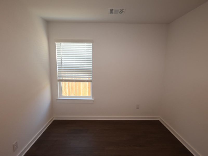 Spacious, unfurnished interior of a new home in Summerview, Fulshear (Image 32).