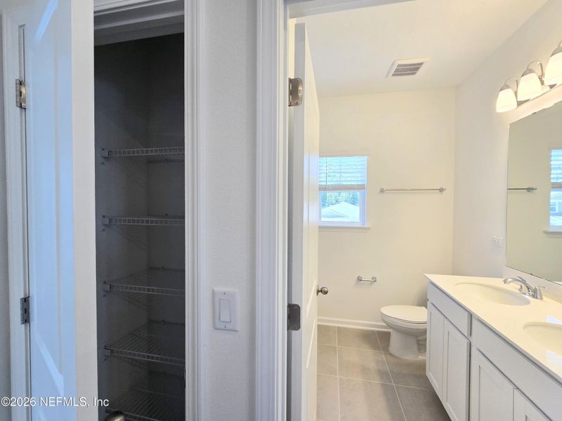 Furnished interior view inside a new home in Hyland Trail, Green Cove Springs (Image 15).