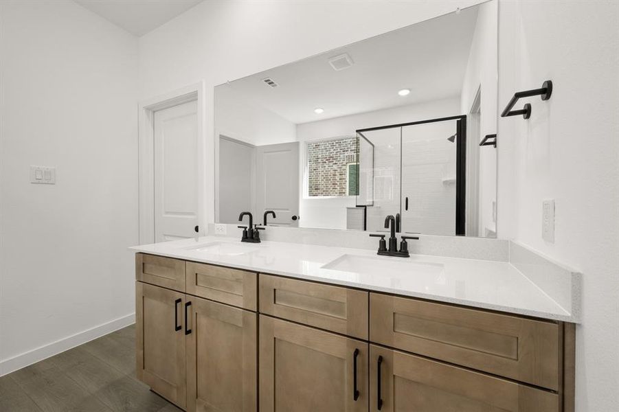 669 Tyronza- Primary Suite-6