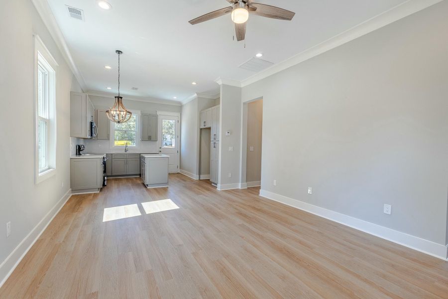 Spacious, unfurnished interior of a new home in , Summerton (Image 12).