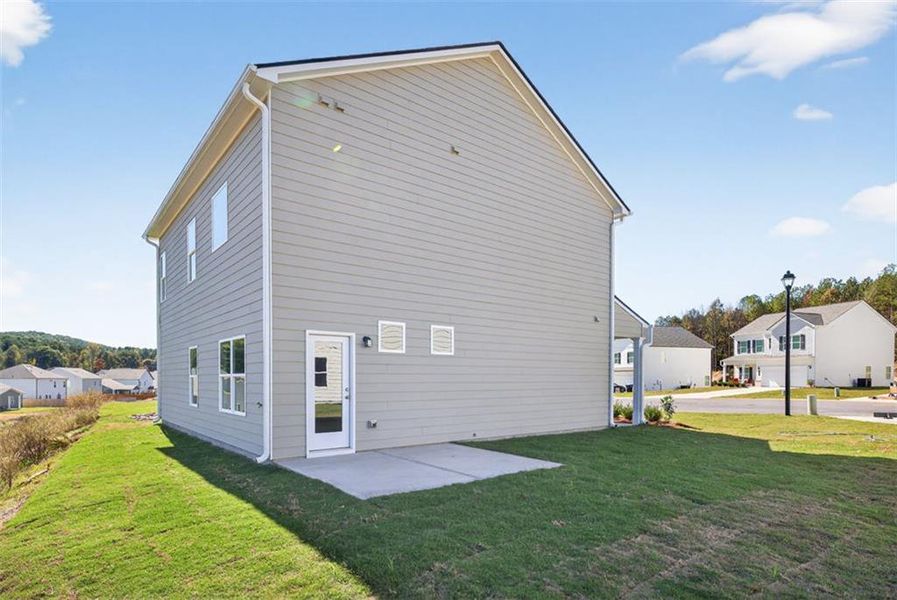 Exterior details and patio area of a home in Longbrooke, Rome (Image 3).