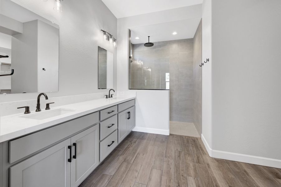 Owner's Bath Owner's Bath