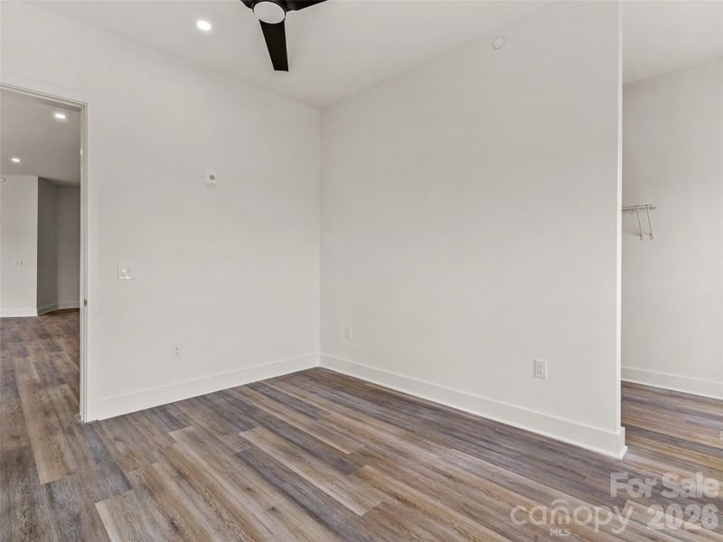Spacious, unfurnished interior of a new home in , Asheville (Image 27).