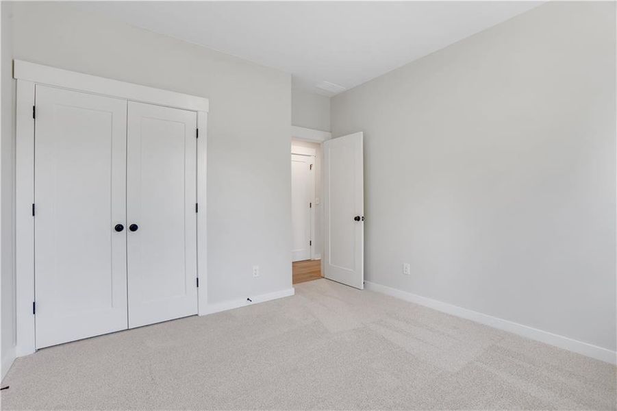 Spacious, unfurnished interior of a new home in The Groves at Myrtle, Roswell (Image 37). Spacious, unfurnished interior of a new home in The Groves at Myrtle, Roswell (Image 37).