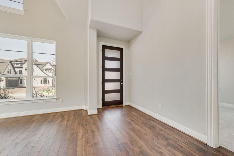 Spacious, unfurnished interior of a new home in Monterra, Fate (Image 34).