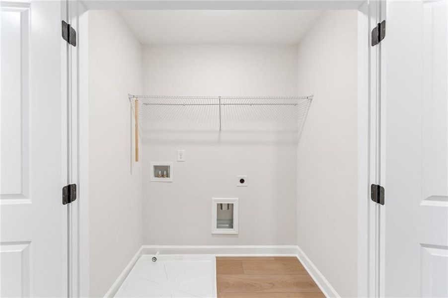 Spacious, unfurnished interior of a new home in Townes at South Main, Kennesaw (Image 25).