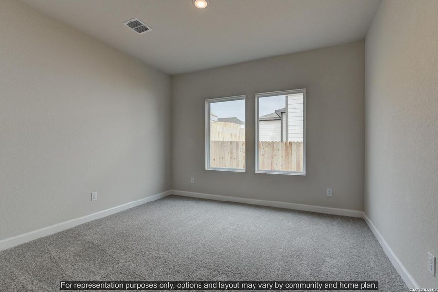 Spacious, unfurnished interior of a new home in Hennersby Hollow, San Antonio (Image 13).