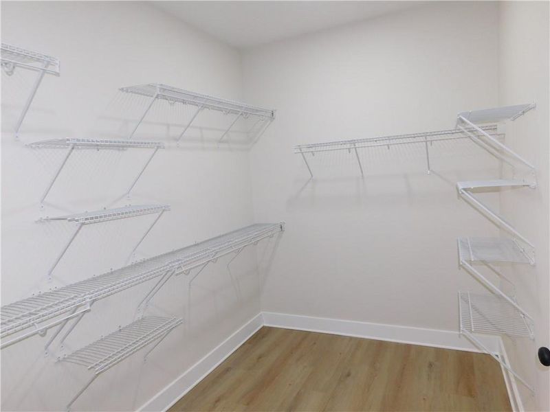 Spacious, unfurnished interior of a new home in , Dahlonega (Image 31).